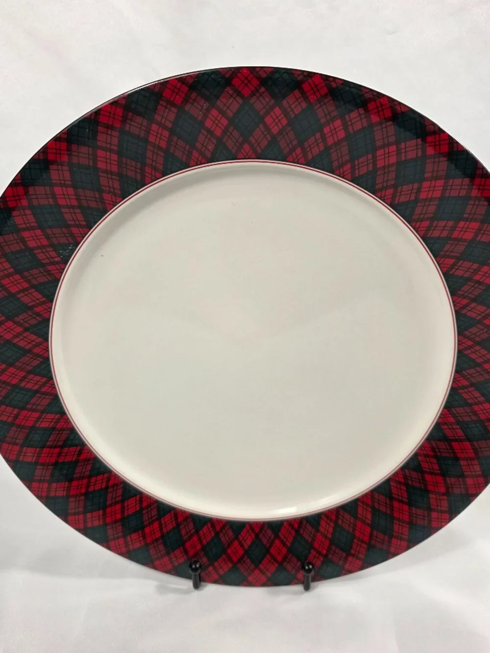 Arita Tartan Plaid 12 Inch Chop Plate White with Red & Green Plaid Border